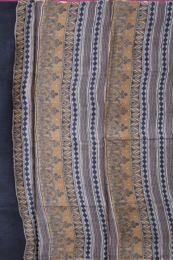 Tussar Silk Saree In Ivory With Floral Design