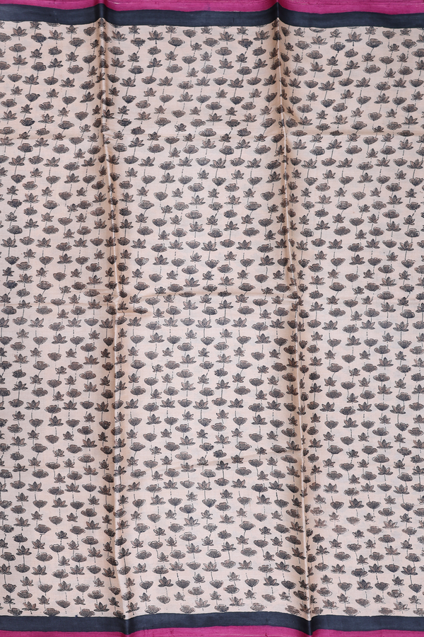 Tussar Silk Saree In Ivory With Floral Design