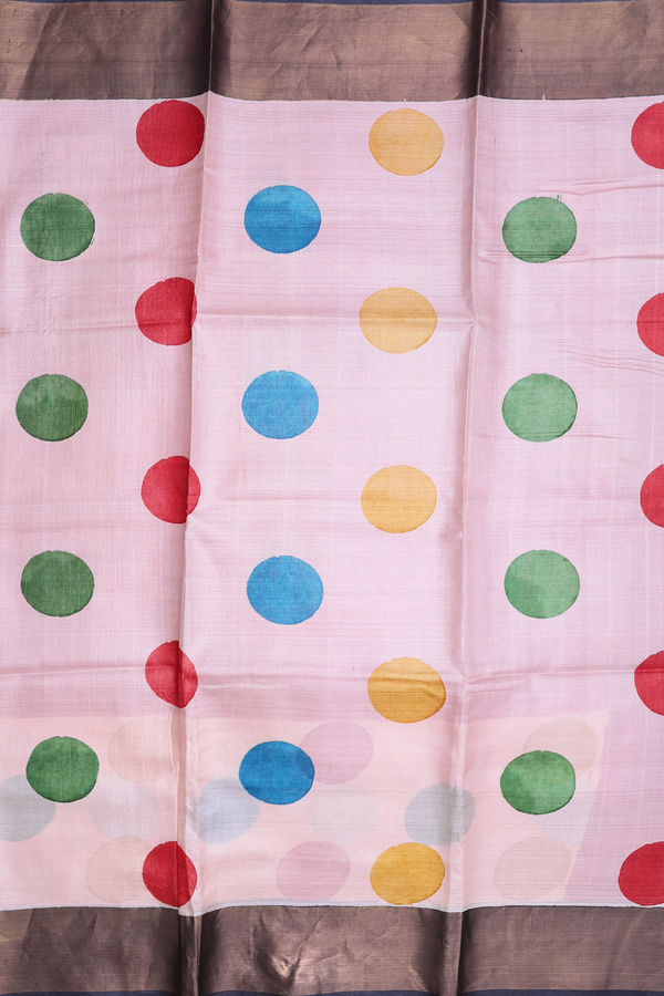 Tussar Silk Saree In Pink With With Circle Design