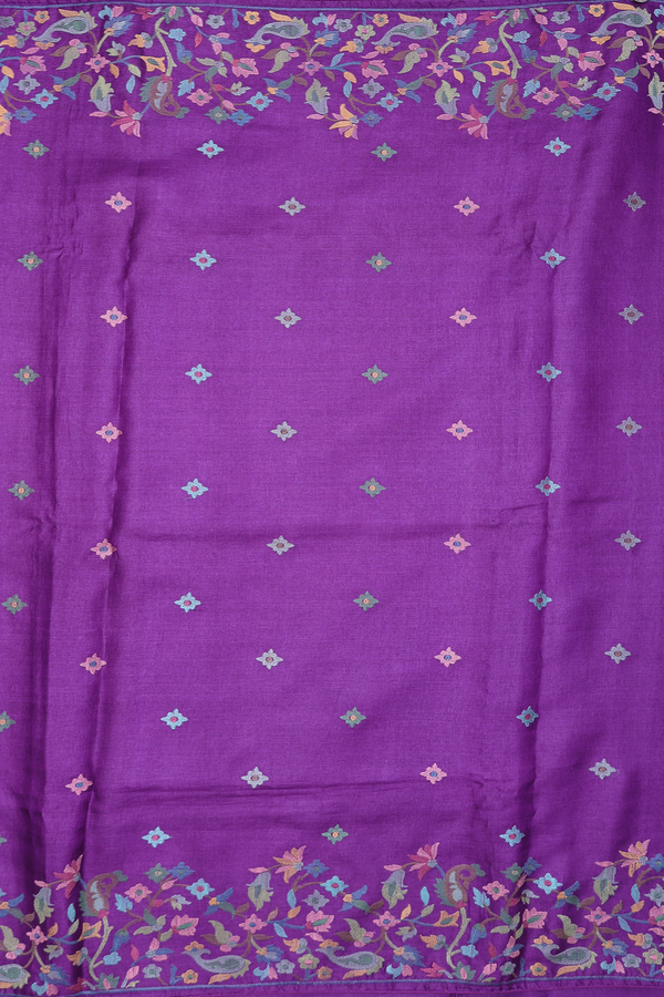 Tussar Silk Saree In Purple With Threadwork Buttas