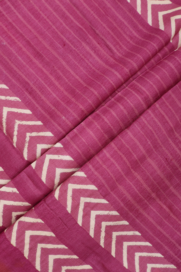 Tussar Silk Saree In Red And Pink With Allover Design