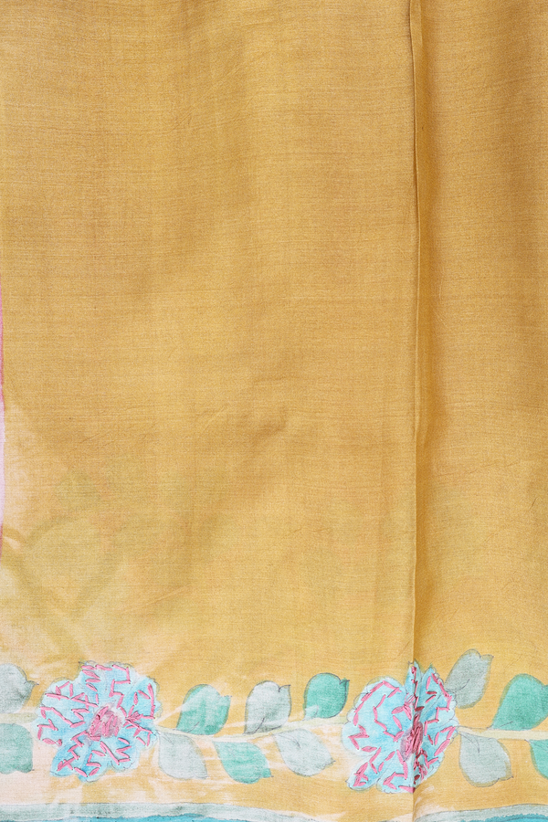 Tussar Silk Saree In Red With Mirror Buttas