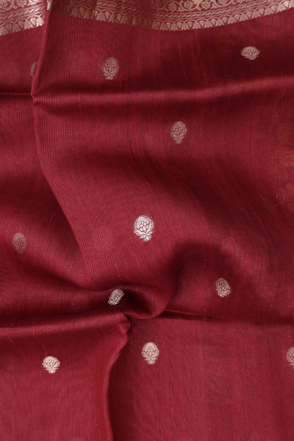 Tussar Silk Saree In Rust Red With Floral Buttas