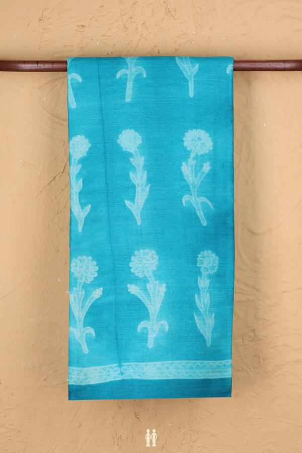Tussar Silk Saree In Turquoise Blue With Shibori Design