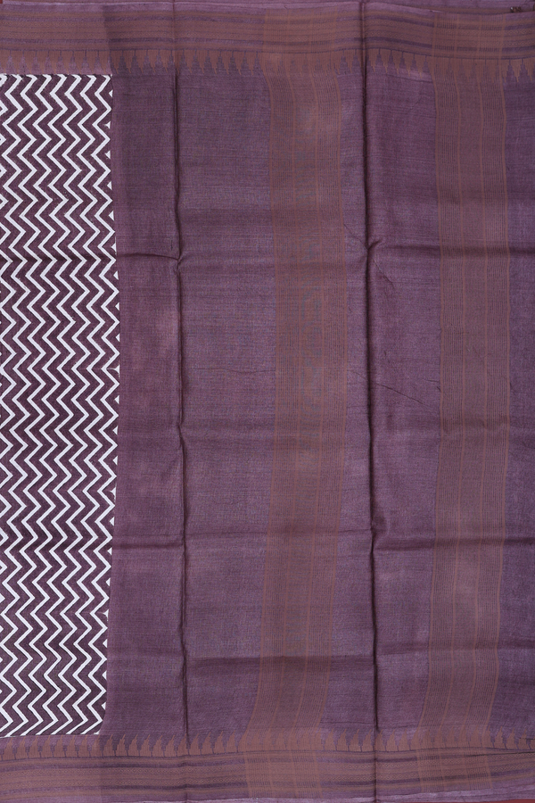 Tussar Silk Saree In White And Brown With Chevron Design