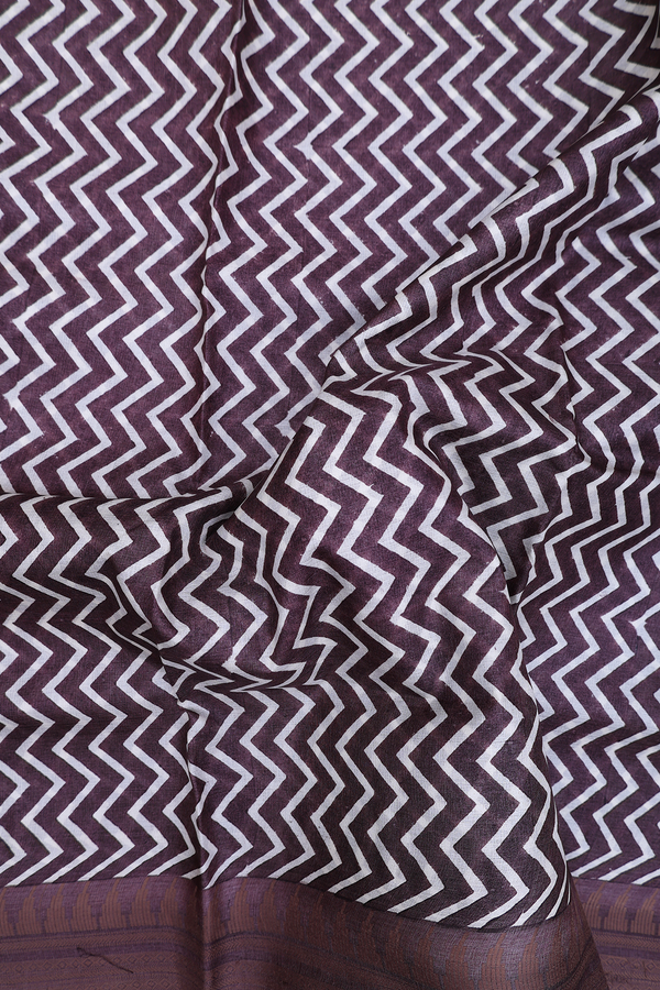 Tussar Silk Saree In White And Brown With Chevron Design