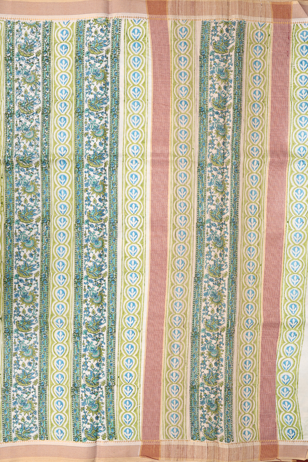 Tussar Silk Saree In White With Floral Design