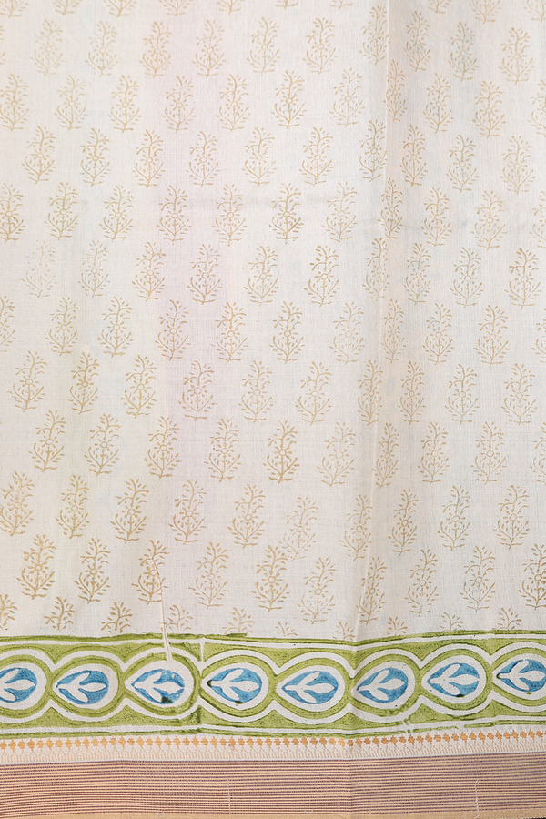 Tussar Silk Saree In White With Floral Design