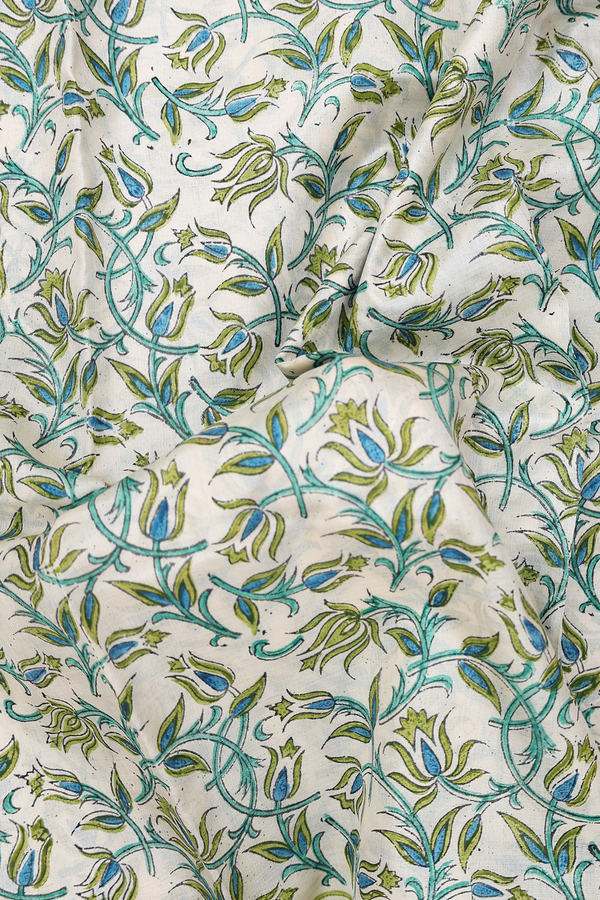 Tussar Silk Saree In White With Floral Design