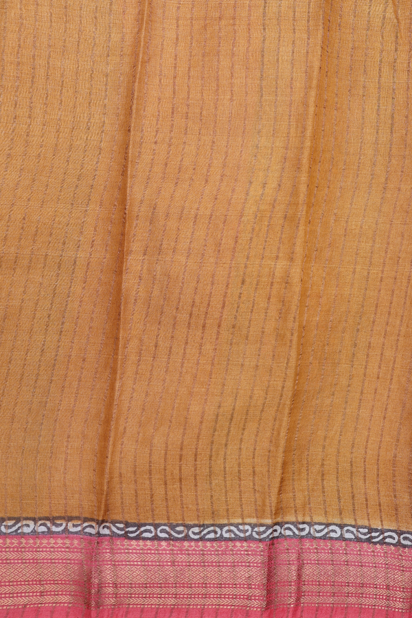 Tussar Silk Saree In White With Floral Printed Design