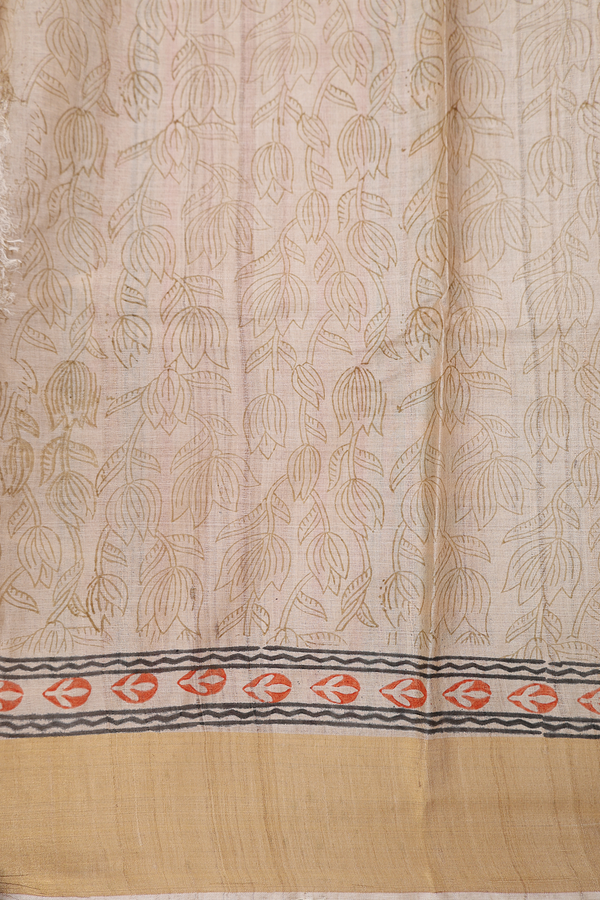 Tussar Silk Saree In Cream With Floral Printed Design