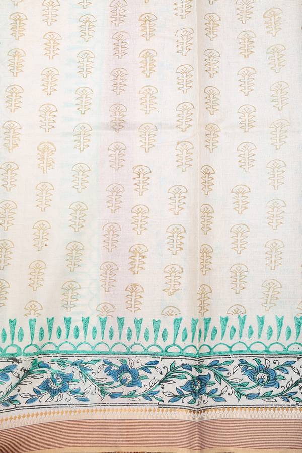 Tussar Silk Saree In White With Floral Printed Design