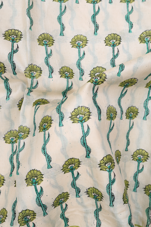 Tussar Silk Saree In White With Floral Printed Design