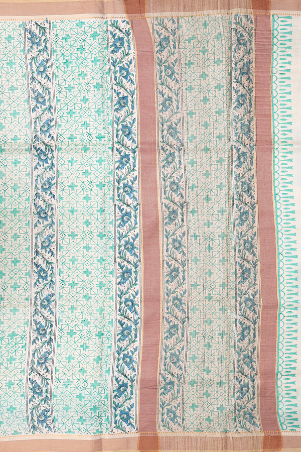 Tussar Silk Saree In White With Paisley Motifs