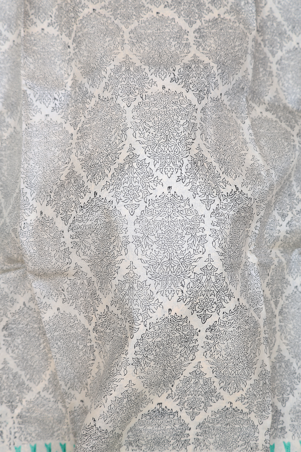 Tussar Silk Saree In White With Printed Design