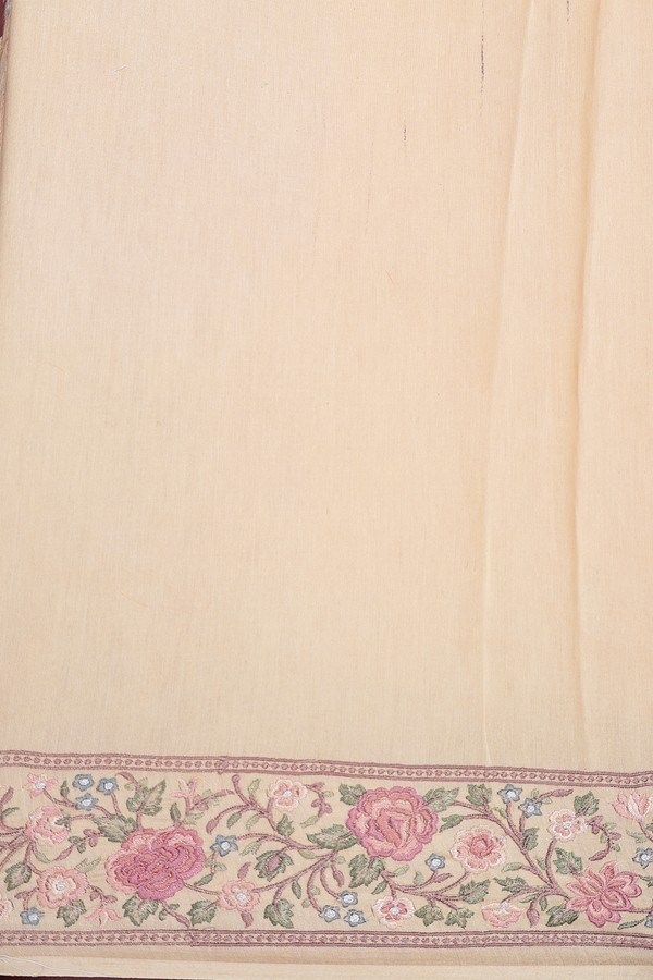 Tussar Silk Saree In Yellowish Beige With Floral Buttas