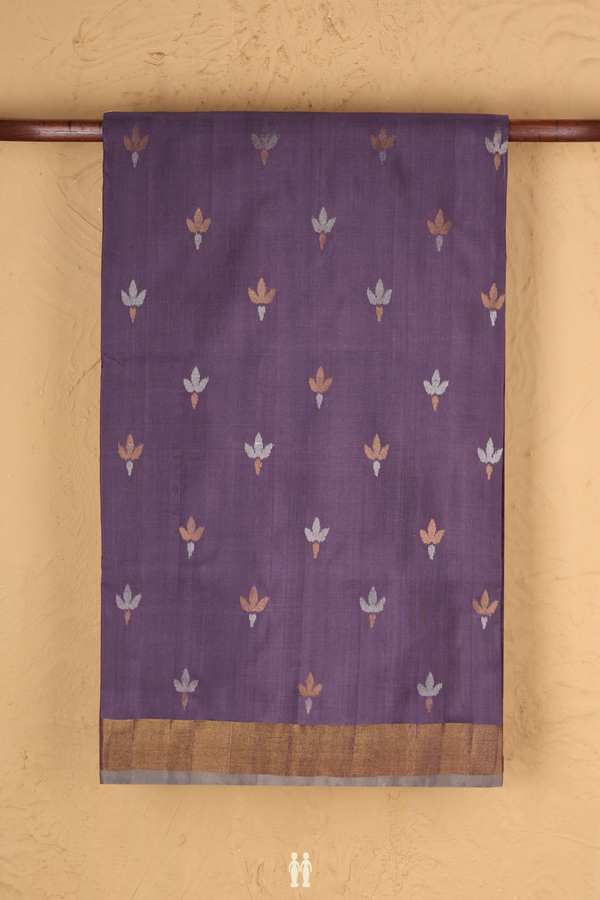 Uppada Silk Saree In Purple With Floral Buttas