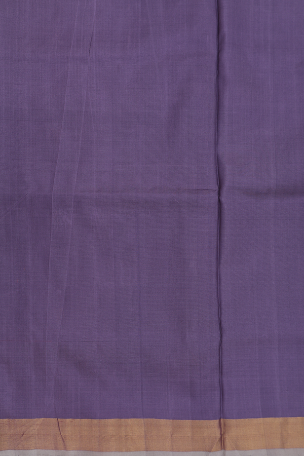 Uppada Silk Saree In Purple With Floral Buttas