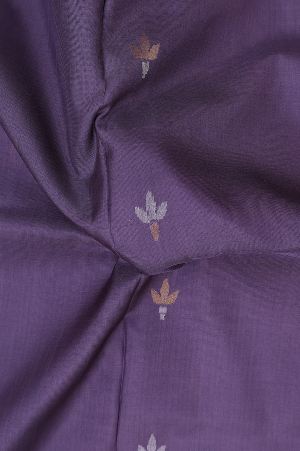 Uppada Silk Saree In Purple With Floral Buttas