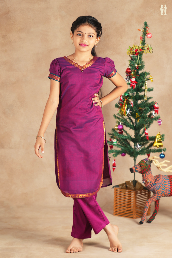 V-Neck Plain Berry Purple Cotton Top And Bottom