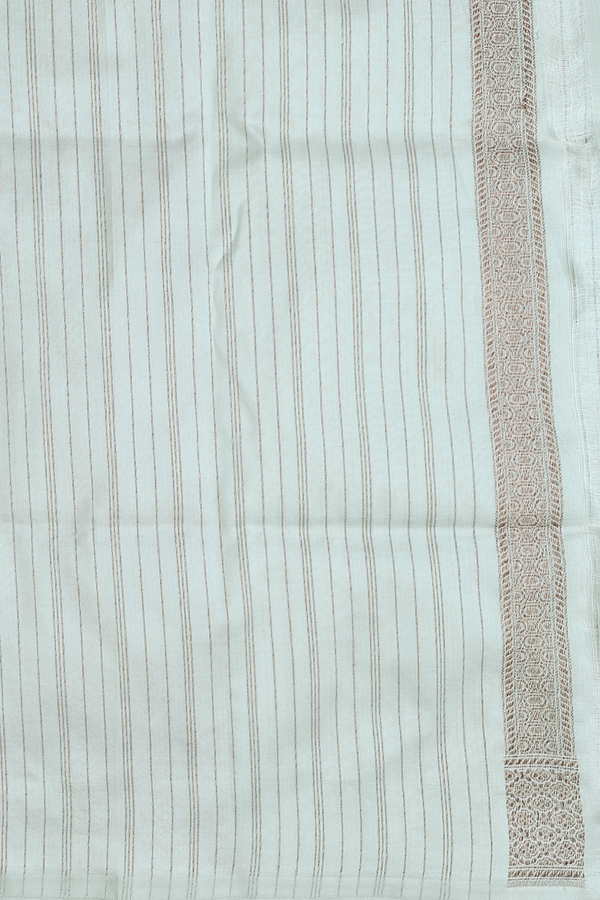Banarasi Silk Saree In Pale Green With Zari Buttas