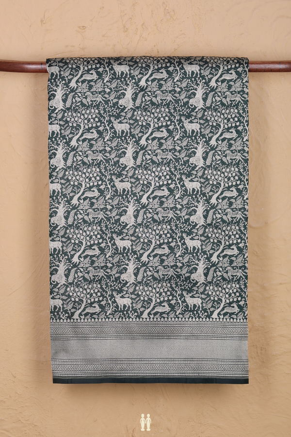Banarasi Silk Saree In Bottle Green With Vanasingaram Design