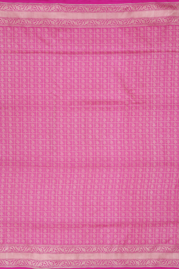 Banarasi Silk Saree In Magenta With Brocade Design