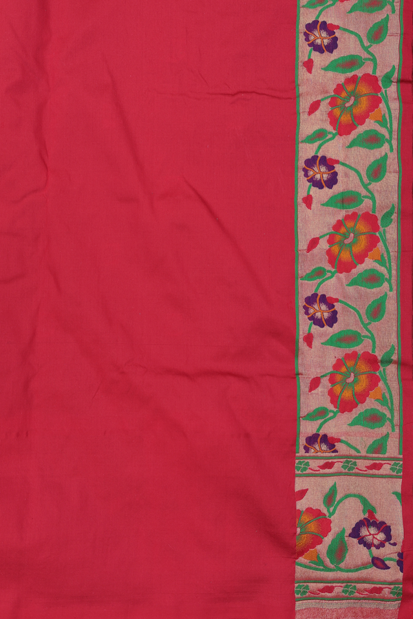 Banarasi Silk Saree In Emerald Green With Floral Buttas