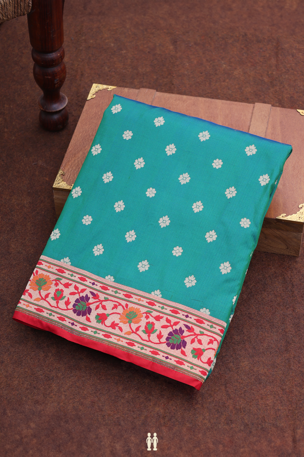 Paithani Silk Saree In Dual Tone With Floral Buttas