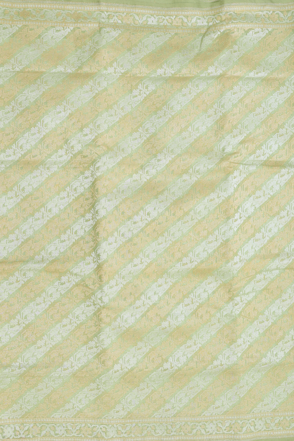 Kora Banarasi Silk Saree In Green With Diagonal Design