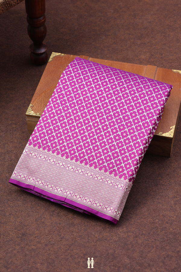 Banarasi Silk Saree In Purple With Ogee Design