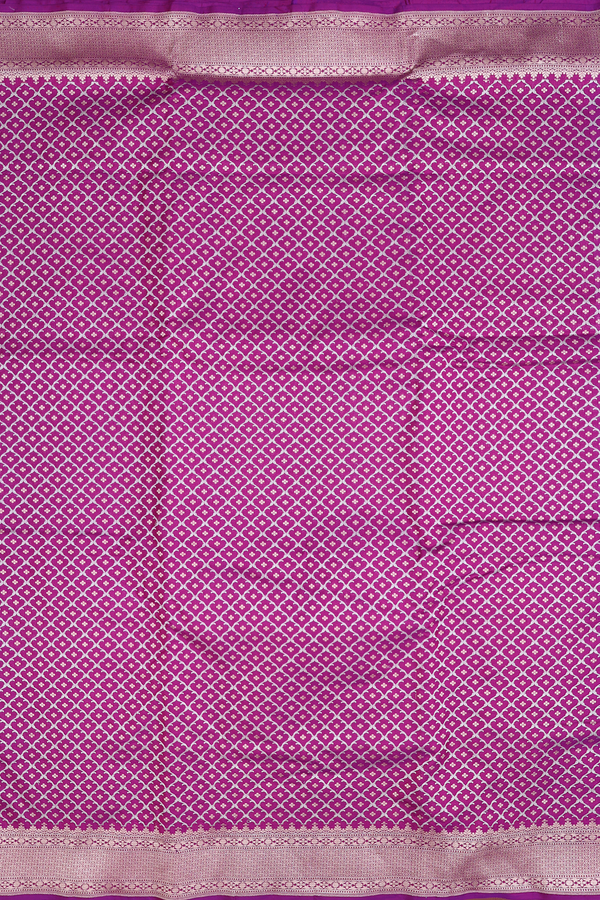 Banarasi Silk Saree In Purple With Ogee Design