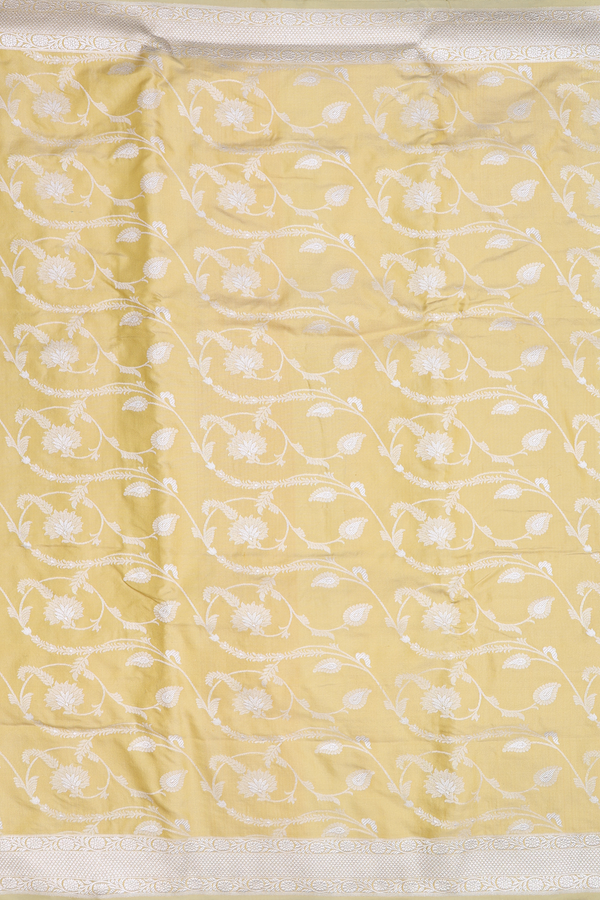 Banarasi Silk Saree In Yellow With Floral Design