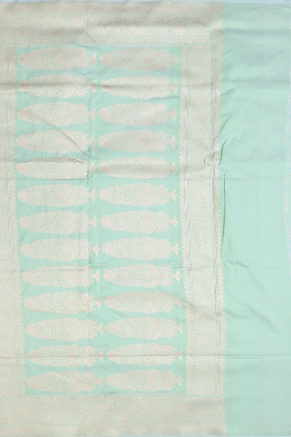 Banarasi Silk Saree In Green With Ogee Design