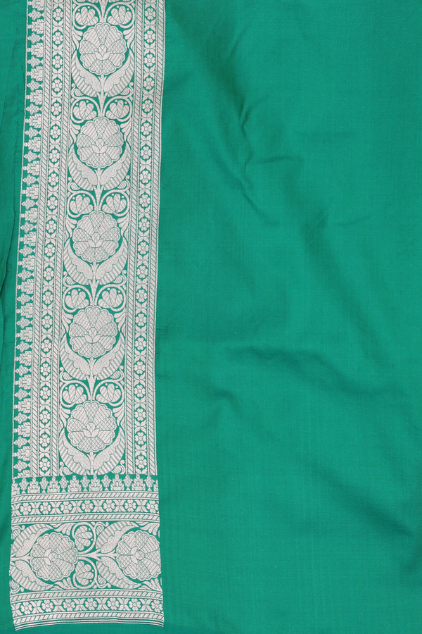 Banarasi Silk Saree In Emerald Green With Floral Buttas