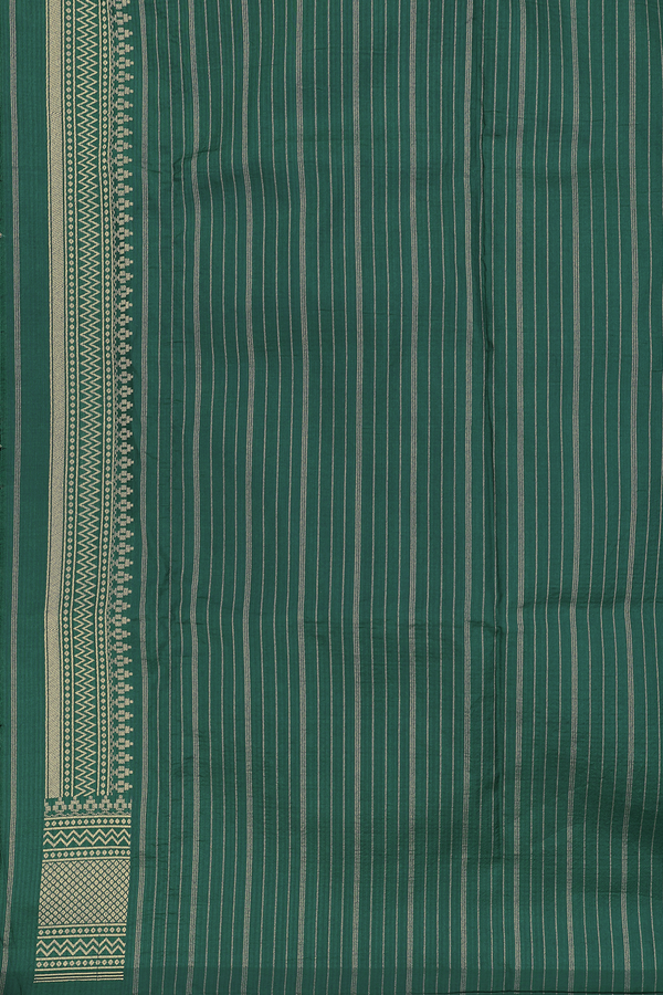 Banarasi Silk Saree In Forest Green With Diagonal Design