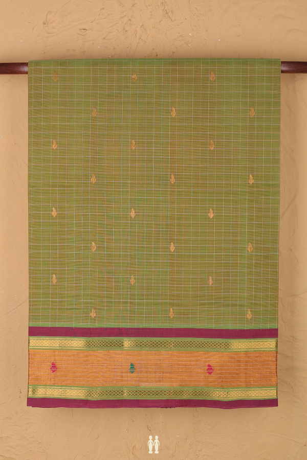 Venkatagiri Cotton Saree In Dual Tone With Checks Design
