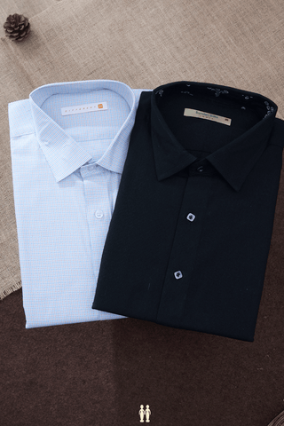 Assorted White And Black Set Of 2 Size 40 Cotton Shirts