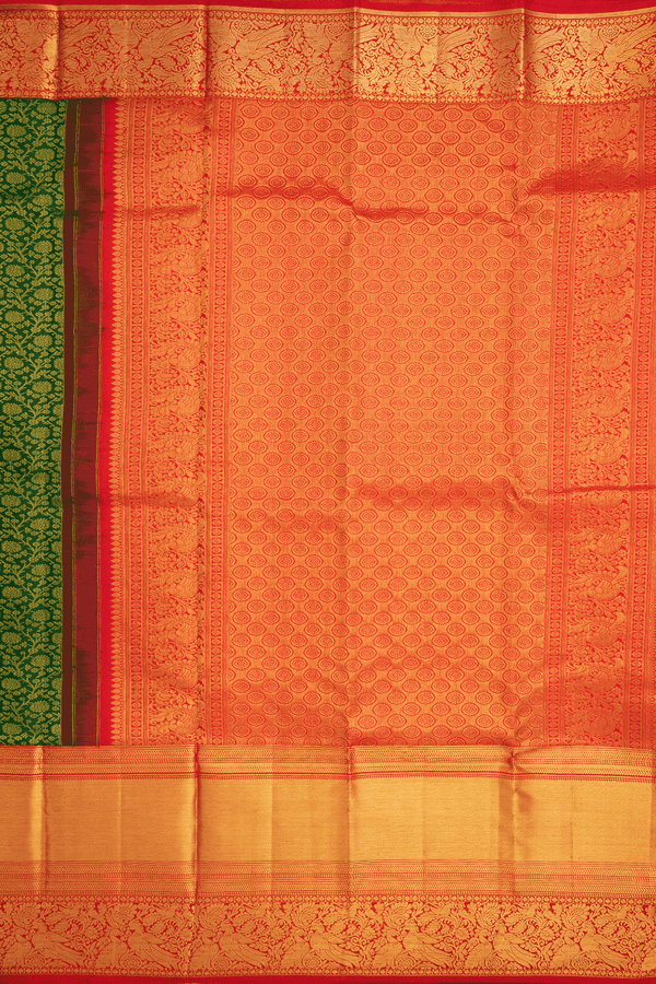 Zari Border In Brocade Emerald Green Kanchipuram Silk Saree