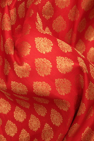 Zari Buttas Scarlet Red Kanchipuram Silk Saree