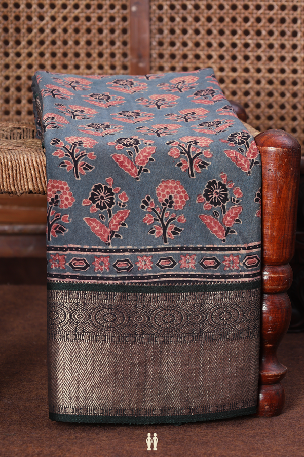 Georgette Saree In Aegean Blue With Floral Buttas