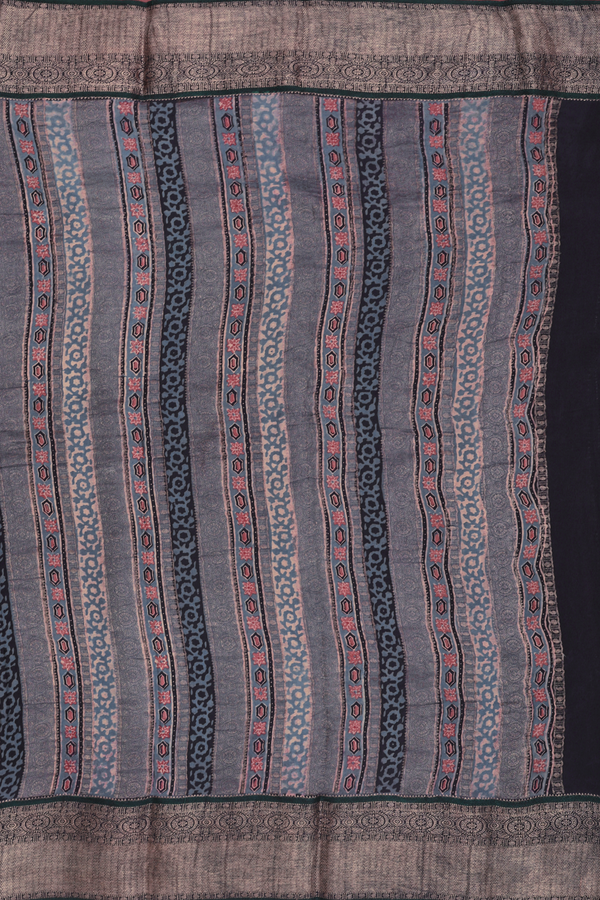 Georgette Saree In Aegean Blue With Floral Buttas
