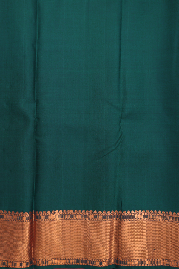 Kanchipuram Silk Saree In Pine Green With Peacock Design