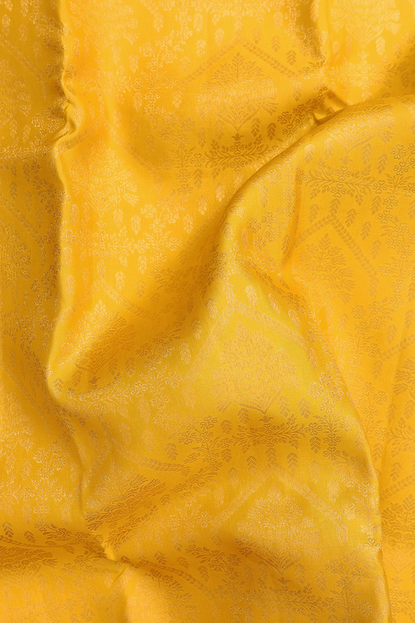 Kanchipuram Silk Saree In Yellow With Brocade Design