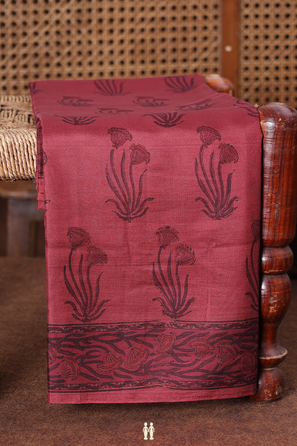 Printed Silk Saree In Red With Floral Design