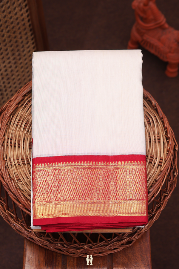 Kanchipuram Silk Saree In White With Contrast Border