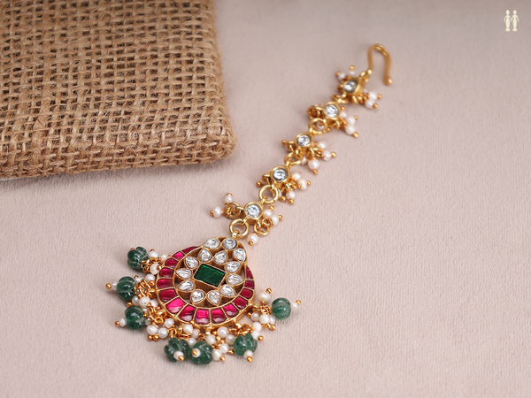 Floral Design With Beads Gold Plated Silver Nethi Chutti