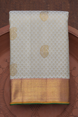 Threadwork And Paisley Motifs Beige Kanchipuram Silk Saree