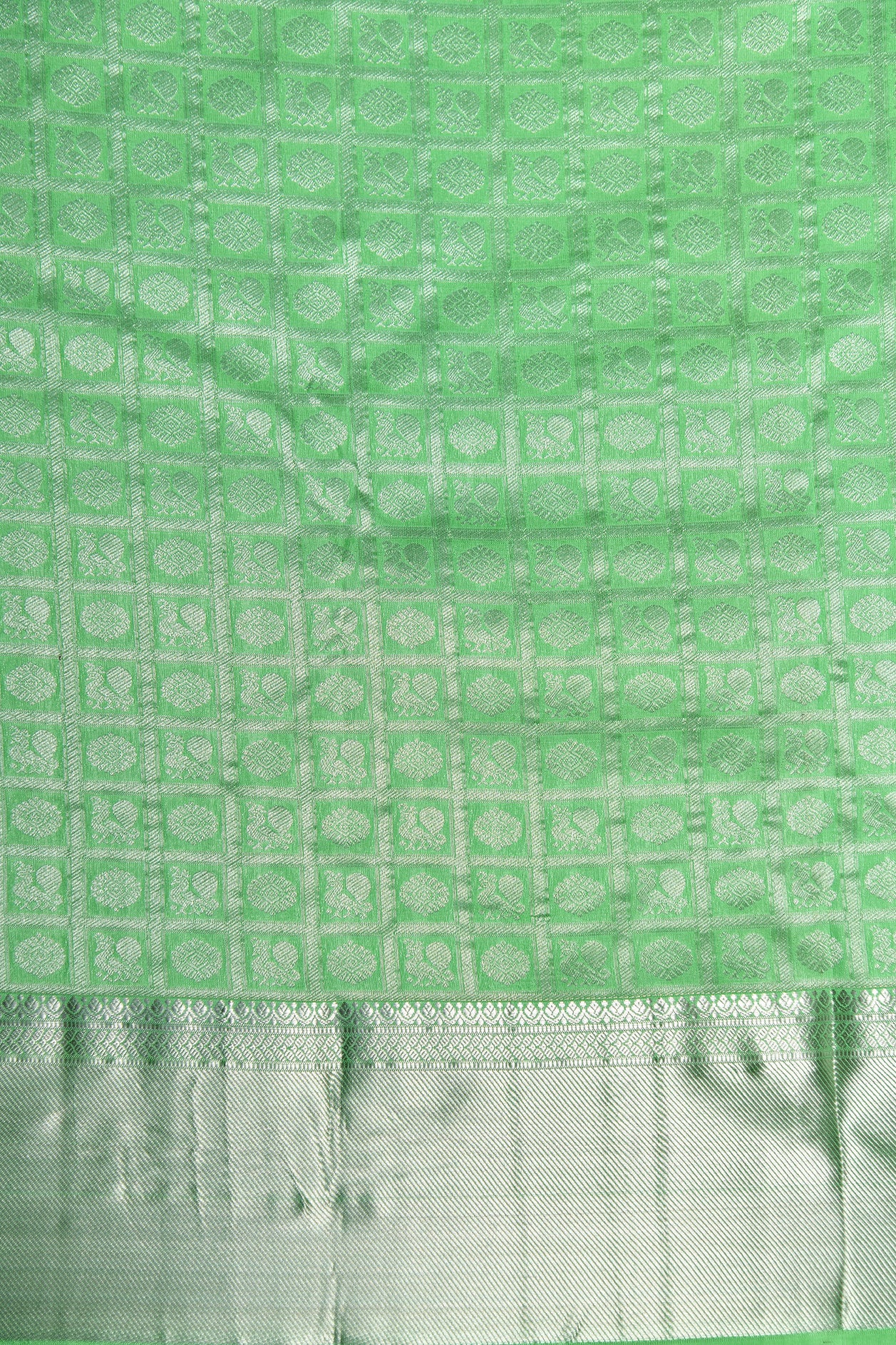Silver Zari Big Border With Checks And Buttis Light Green Kanchipuram Silk Saree