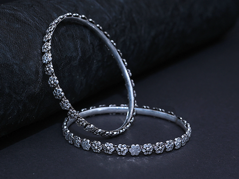 Pure Silver With Oxidized Finishing Bangles